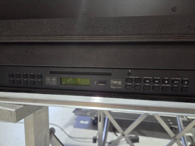 Yamaha M7CL-48ES Digital Mixer System with Stagerack – Touring